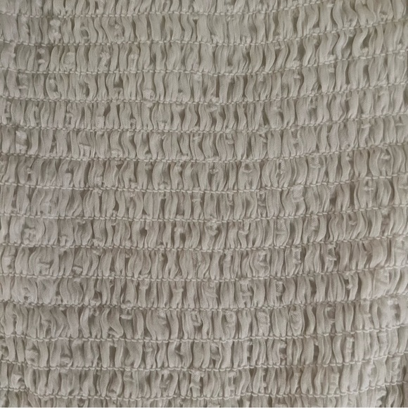 Abercrombie & Fitch | Puffy Sleeve Poplin Top - Picture 4 of 5